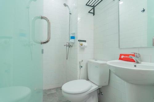 Reddoorz Premium @ Hotel Hebat