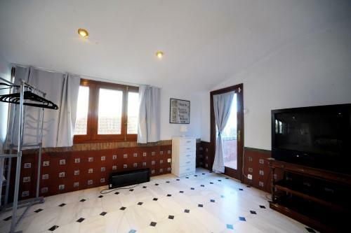 Bed & Breakfast San Basilio�s Red House