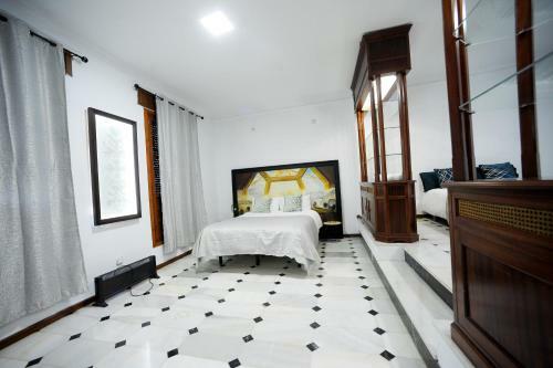 Bed & Breakfast San Basilio�s Red House