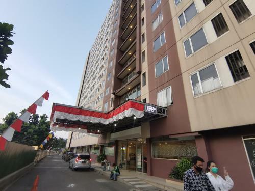 Cari 002 Emerald Tower Apartment