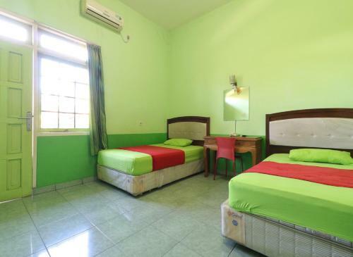 Hostal Hotel Antik 2