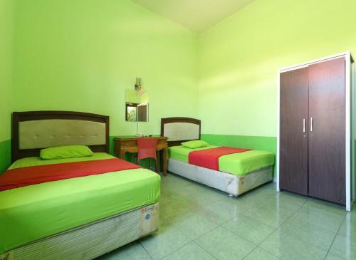 Hostal Hotel Antik 2