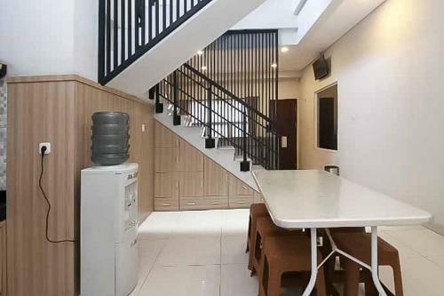 Hotel Sharon Guest House Bandung Redpartner