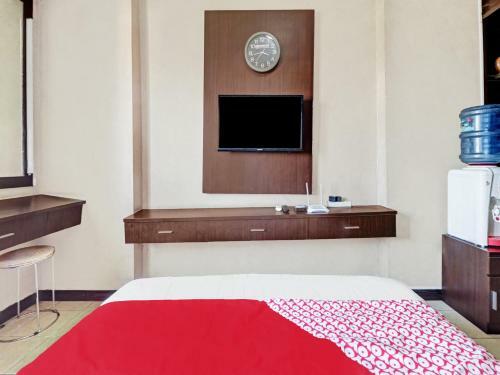 Hotel Oyo 90465 Ars Ira Property The Suites Metro