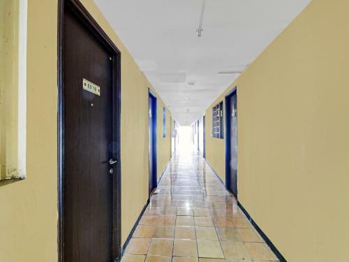 Hotel Oyo 90465 Ars Ira Property The Suites Metro