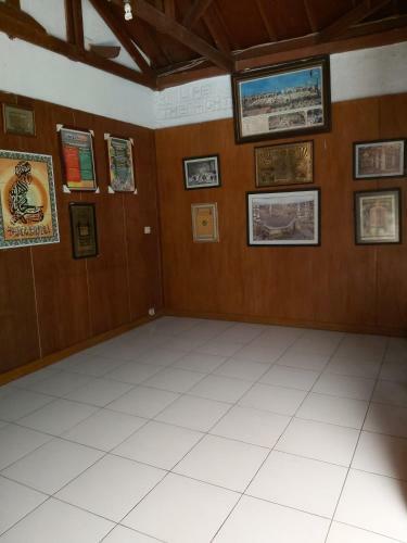 New Bali Indah Hotel Bandung