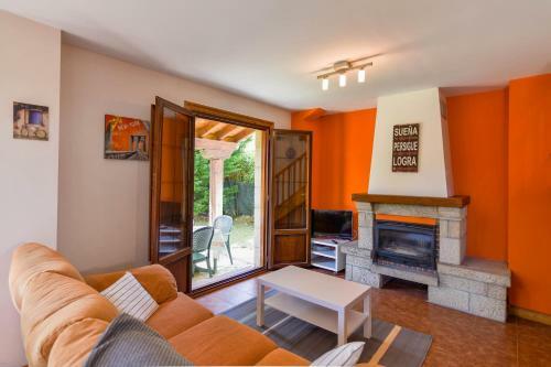 �nuevo! C�modo Y Amplio Chalet Con Jard�n