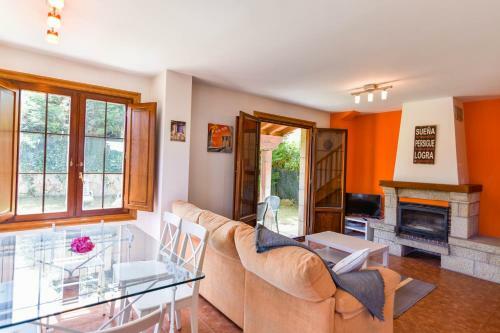 �nuevo! C�modo Y Amplio Chalet Con Jard�n