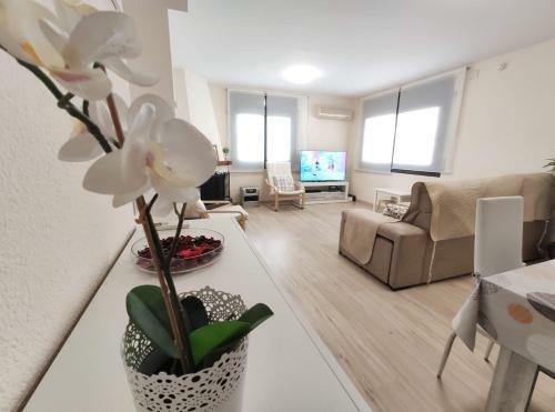 Apartamento Casa Con Jard�n Privado de 300m2 Y Piscina