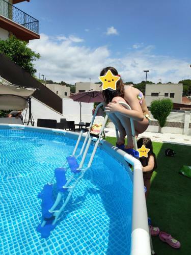 Apartamento Casa Con Jard�n Privado de 300m2 Y Piscina