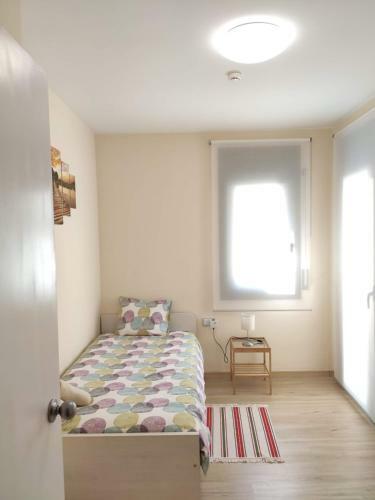 Apartamento Casa Con Jard�n Privado de 300m2 Y Piscina