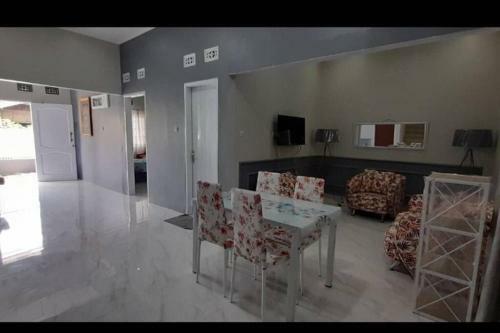 Leleson Guest House