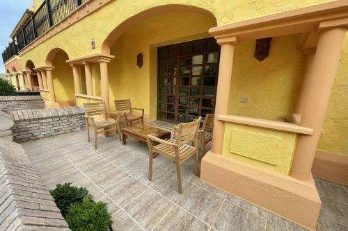 Elegante D�plex En Desert Springs Golf Resort
