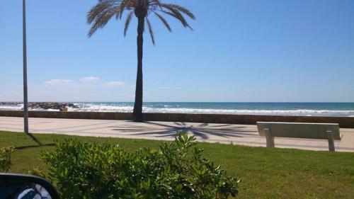 Apartamento Primera Linea De Mar, Cunit