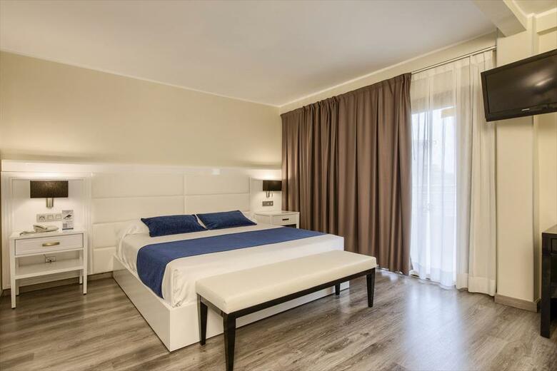 Hotel Benidorm East By Pierre & Vacances