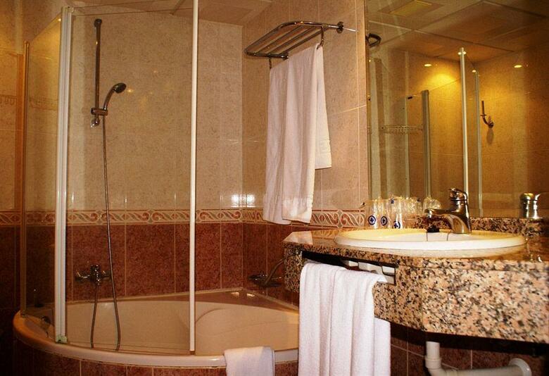 Hotel Benidorm East By Pierre & Vacances