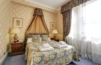 Gainsborough Hotel