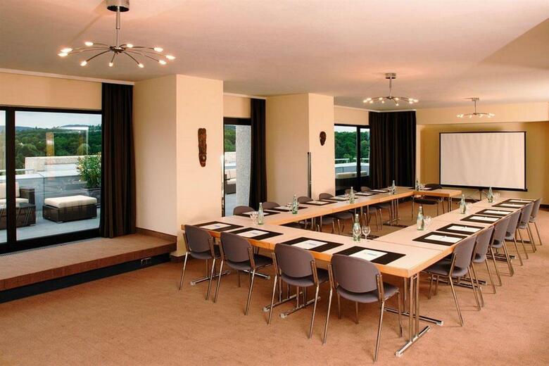 Hotel NH Wiesbaden