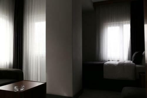 Albergue Azra Residence