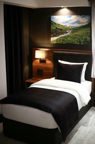 Albergue Azra Residence