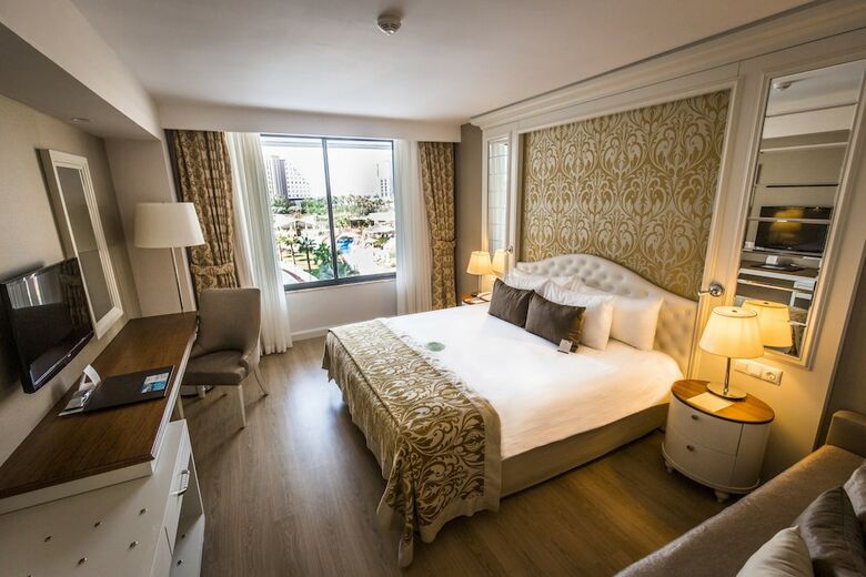Hotel Aska Lara Resort & Spa