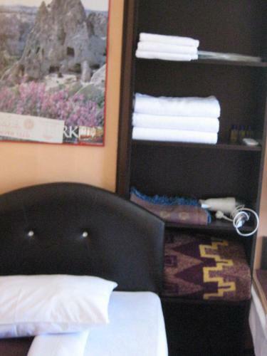 Hostal Hotel Necmi