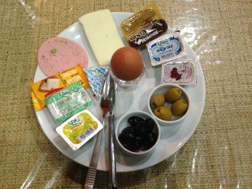 Hostal Hotel Necmi