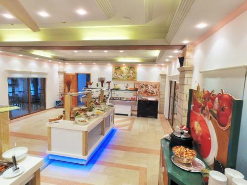 Hotel Tiana Beach Resort