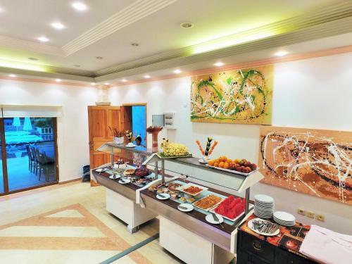 Hotel Tiana Beach Resort