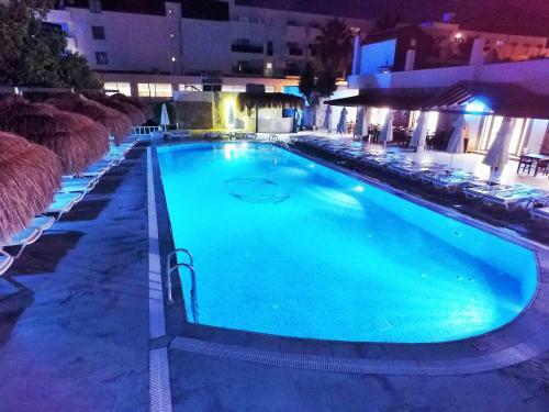 Hotel Tiana Beach Resort