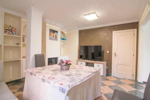 Tuguest Villas Blancas