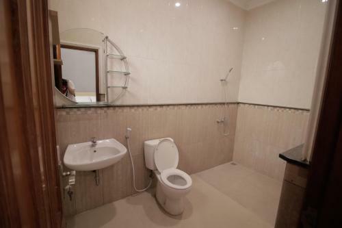 Hostal Stay Inn Pasteur Bandung, Husein Sastranegara Airport
