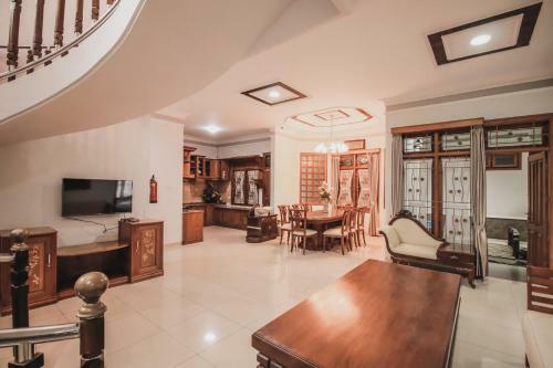 Hostal Stay Inn Pasteur Bandung, Husein Sastranegara Airport