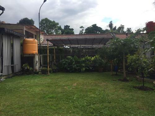 Villa 2 Lt 500m2 Di Perkotaan Margahayu Bandung