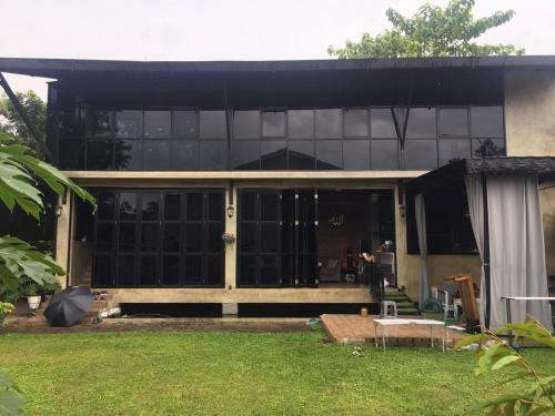 Villa 2 Lt 500m2 Di Perkotaan Margahayu Bandung