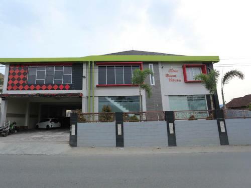 Hotel Oyo 1864 Tiara Guest House