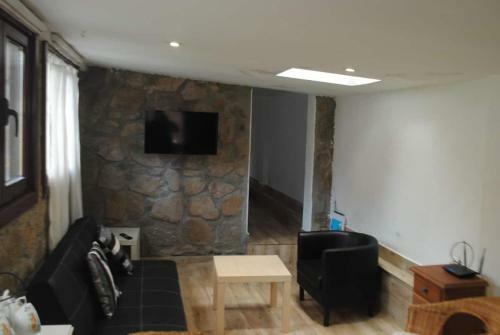 Finca Con Piscina En Doni�os