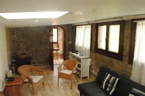 Finca Con Piscina En Doni�os