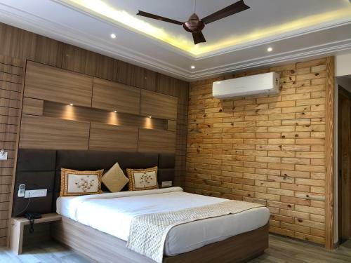 Hotel Desi Thath Resort