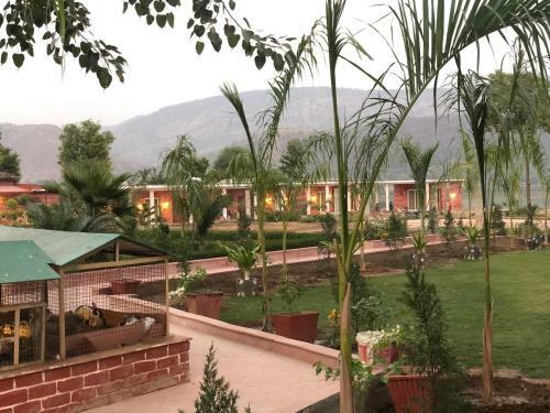 Hotel Desi Thath Resort