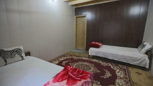 Hotel Sarai-e-hunza Stay & Dine