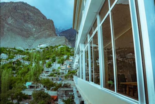 Hilltop Hotel