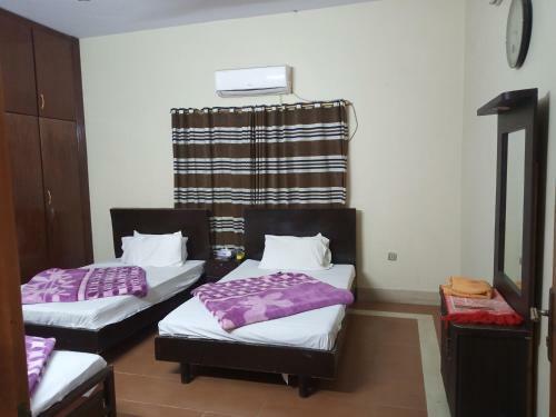 Hostal Al Rehman Guest House