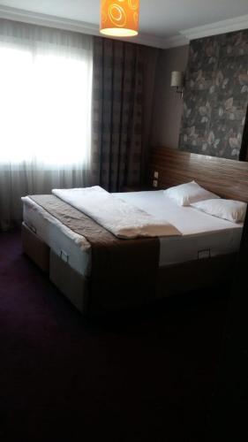 Hotel Grand Ak�al? Otel