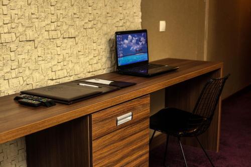 Hotel Grand Ak�al? Otel