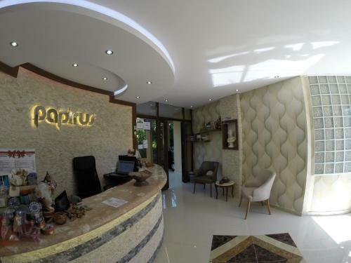 Papirus Hotel