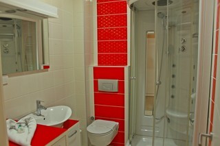 Hotel Avm Apart