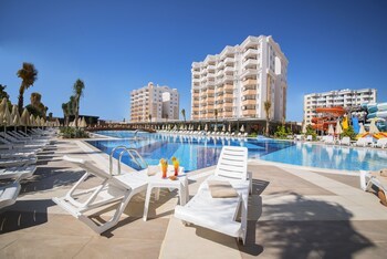 Hotel Ramada Resort Lara