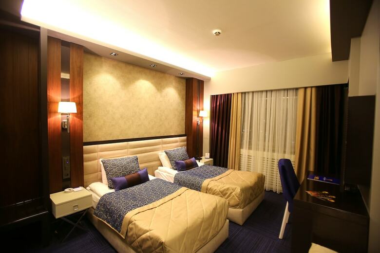 Prestige Hotel