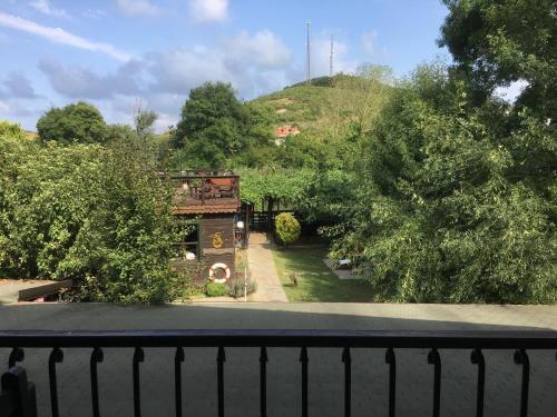Hostal Piccolo Mondo Hotel